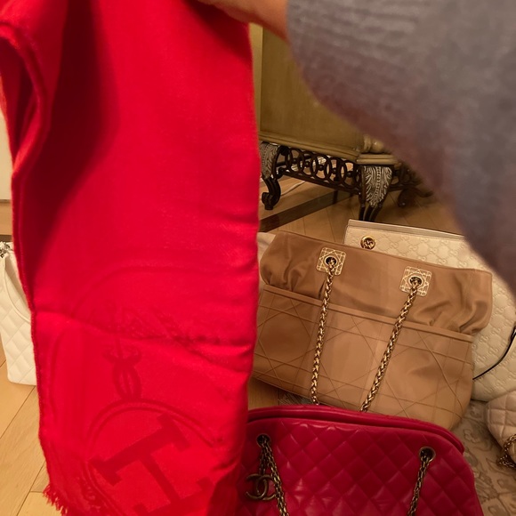 Authentic Chanel cruise collection bag - Picture 4 of 5